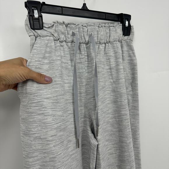 Lululemon keep moving pant size 2 gray stretch drawstring elastic casual - Picture 5 of 10